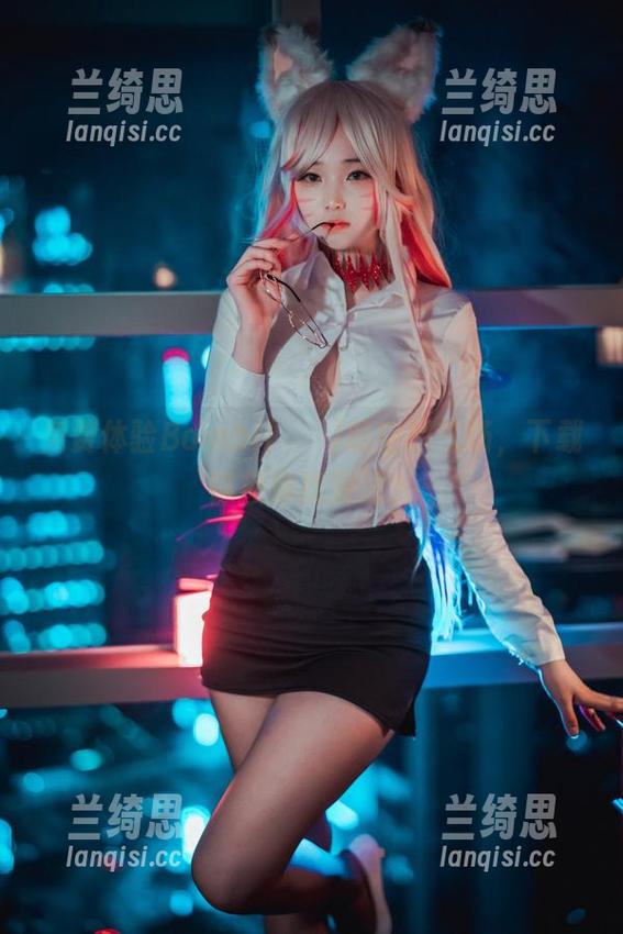 免费体验Bambi(밤비)的空姐气场，下载链接你找到没？