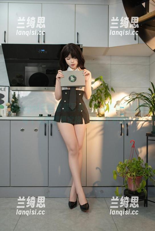 Bangni邦尼套装写真，高清质感竟让我每个视角都想定格，想拍个不停！