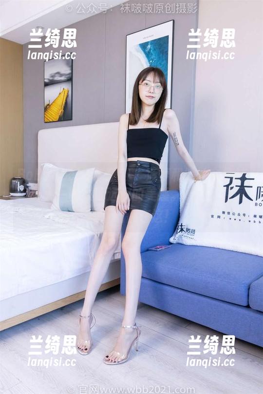 BoBoSocks袜啵啵 - 菠萝和她的白棉袜,给人一种只可远观的美感。放心,原图和下载都在这! BoBoSocks袜啵啵 - 菠萝和她的白棉袜,给人一种只可远观的美感。放心,原图和下载都在这!