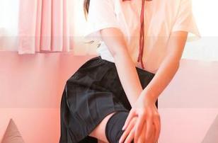 Feilin嗲囡囡 – 下载BABY_柒的体操服写真，意外发现了小秘密