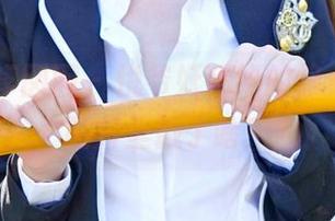 Feilin嗲囡囡 – 悦爷妖精给的修女福利，图片里藏了啥？