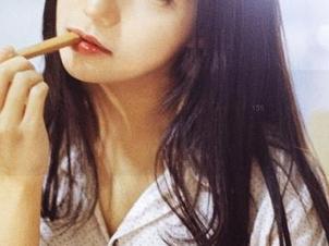 GIRLT果团网 – 被通灵儿的私房女仆图集深深吸引，那种惹人怜的样子…