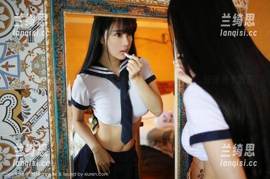 MyGirl美媛馆 - 私房里的粉色大裂变：王馨瑶，好像是个隐形术师！