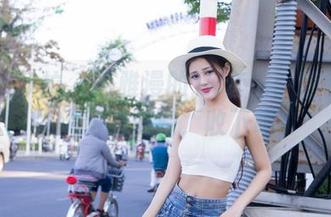 PDL潘多拉 – 陈雅漫的JK套图：随性又不失风韵的资源，收下吧。