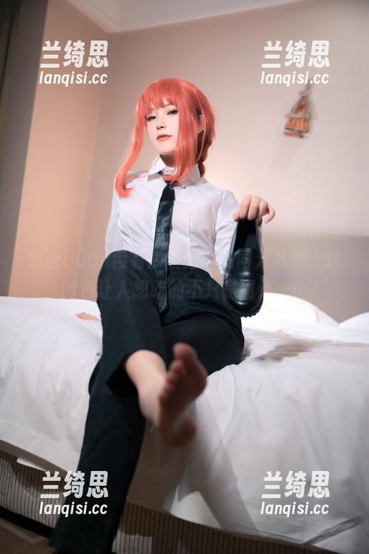 集合Quan冉有点饿的申鹤同人礼服，这图包让人想吃的不只是甜点……