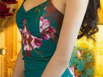 UGirls尤果网 – 女仆图集炫技，王幼贞让人边看边下载，真是个亿！