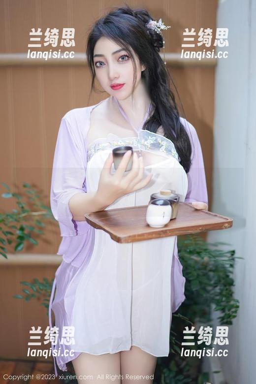 Xiuren秀人网 - Miko酱Miko酱的全套，图集像是行走的潮流风向标～