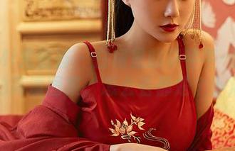 YouMi尤蜜荟 – 白裙里的李芊芊-手艺不错的高清图集，怎么看都是个小浪漫