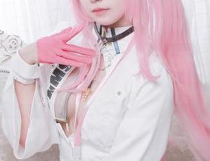 穿上皮衣，走！asagiriai(爱ちゃん)带你摆姿势的私房合集