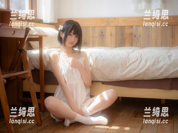 身心都是“nagisa魔物喵”版内衣的作品集，只需轻松一看，开启喵星幻境！