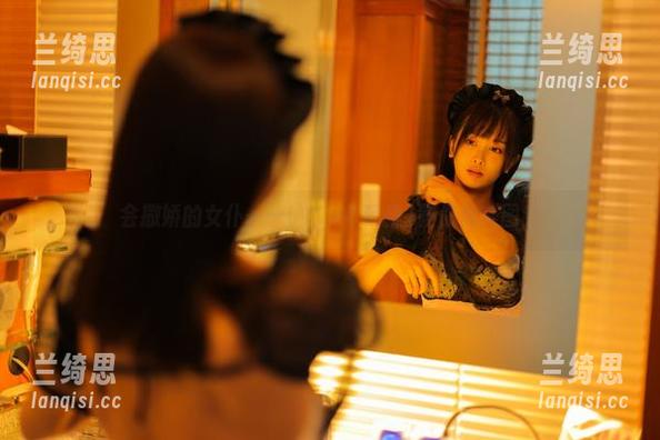 会撒娇的女仆——いくみ(育美)教你做美图！