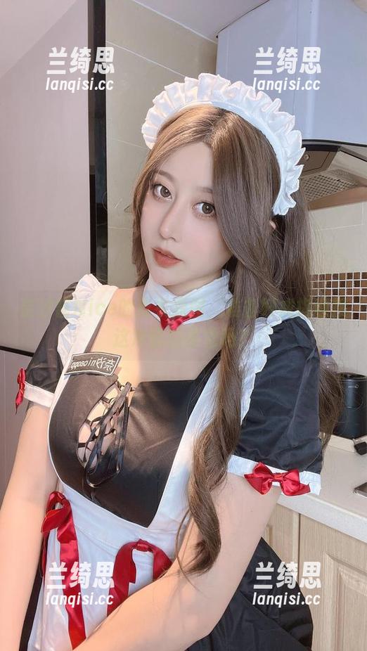 奈汐酱Nice的皮衣原图，准备好戒指迎接这冷酷的感觉吗？