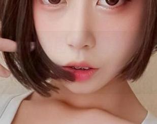 奈汐酱Nice泳池图包，叠加在心中的“典藏”频道，太独特了。
