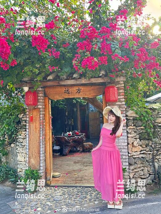 这原图里，宝儿mysterial让索尼子没必要华丽，也能说出很多话。