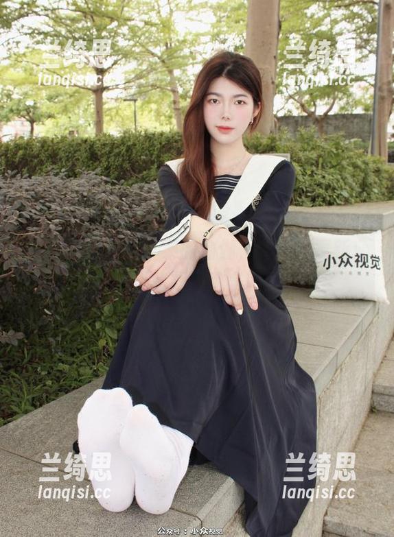 小众视觉 - 小苹果的瑜伽,作品集更新:你能帮我找回这条腿吗? 小众视觉 - 小苹果的瑜伽,作品集更新:你能帮我找回这条腿吗?