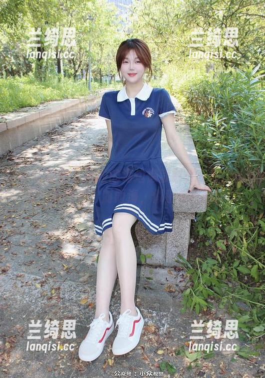 小众视觉 - 米拉的海边懒散时光:原图图集,时而她、时而海,似乎都在撒娇。 小众视觉 - 米拉的海边懒散时光:原图图集,时而她、时而海,似乎都在撒娇。