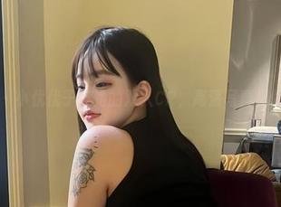 微密圈 – 小优优子与她的双人CP，高清写真里偷偷发糖