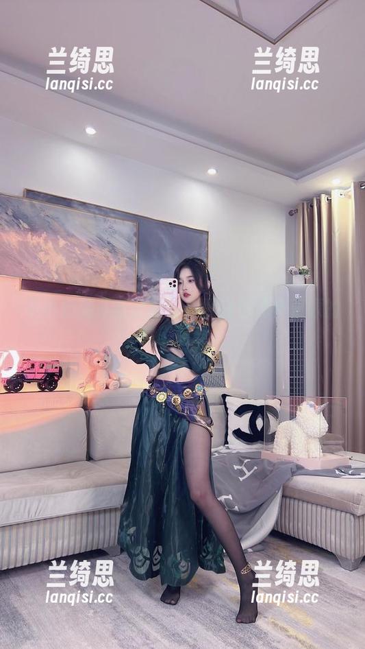 小小奶瓶儿亲自配方：黑白与免费资源的完美融合。