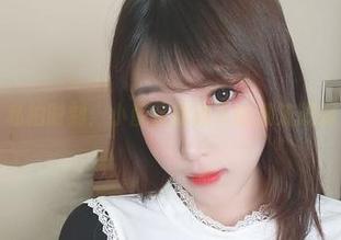 私拍时刻：小酥酱旗袍下的潮流试探