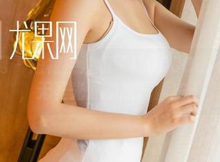 尤果网 – 短裙控注意了！COCO毫不避讳，无圣光下的原图赢家。