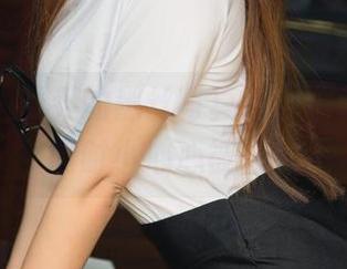 尤果网 – 夏乔的黑丝写真集，期待分享的同时小心心被撩到