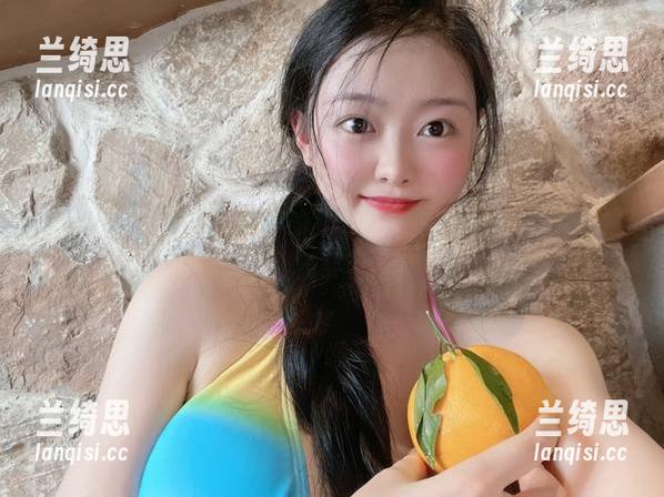 微密圈 - 看左公子666的夏天，我右手边的冰饮都不再重要了