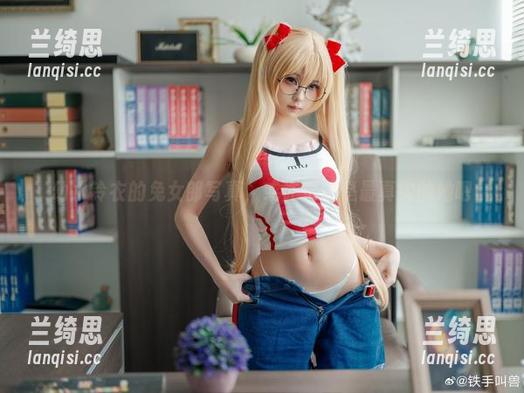 幼水铃衣的兔女郎写真，或许这才是最真实的她吧