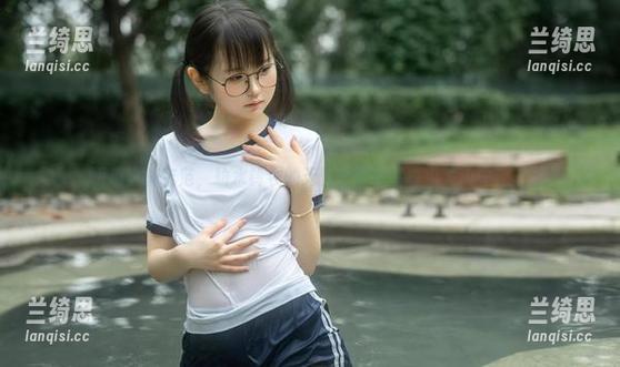厨房也能有范，幼水铃衣的无圣光厨娘写真引发小讨论。