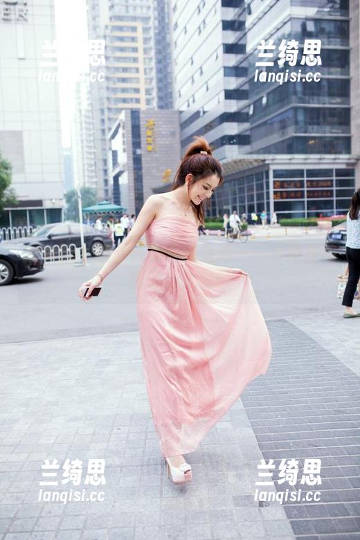 推女郎 - 粗暴视角下的星辰——泳池里的图像“大赏”