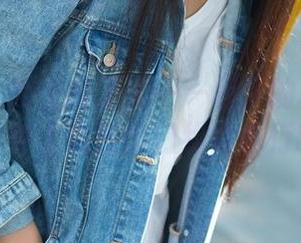 推女郎 – 线上打工人——杨伊的职业装图集，穿上这些出门约会也行吗？