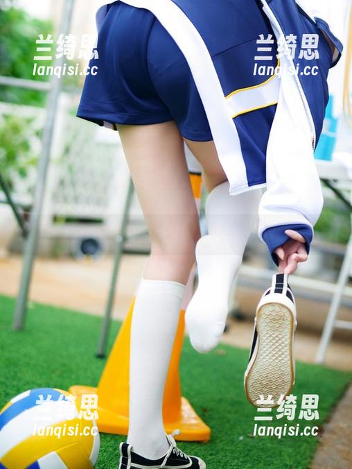 原图中的晓美妈，清纯到没朋友了