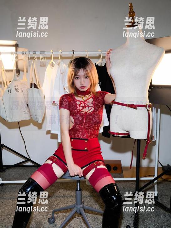 厨娘柒柒要乖哦的网盘，独一无二的作品就等你来“下载”！