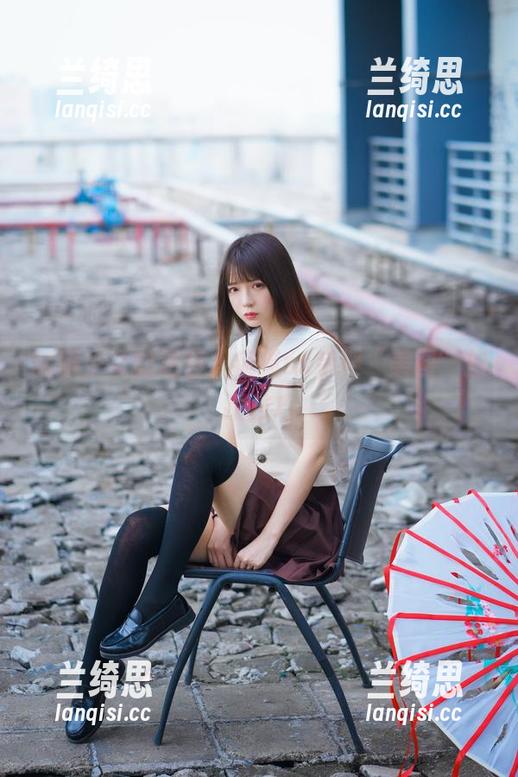 制服少女的逆袭,疯猫ss亲授“美图”拍摄技巧 制服少女的逆袭,疯猫ss亲授“美图”拍摄技巧
