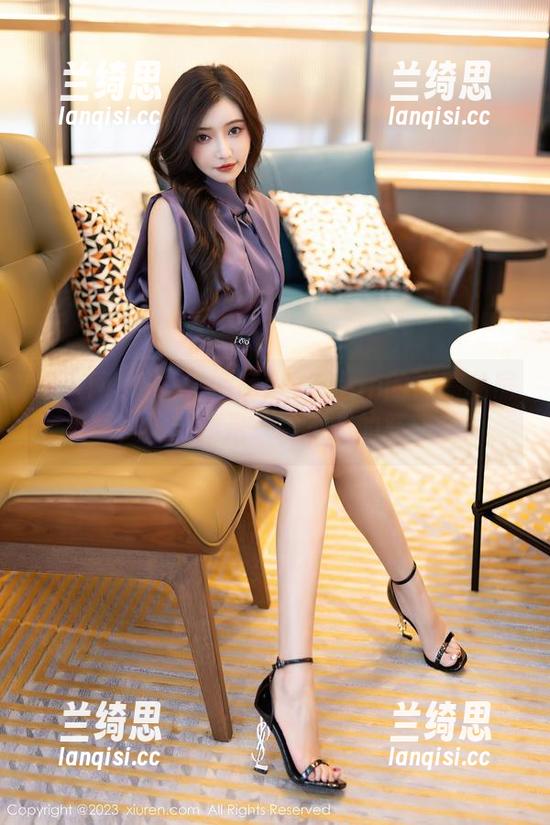 秀人网 - K8傲娇萌萌Vivian的油亮私房美图，播放的是一种不羁的筋斗云！