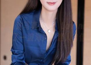 秀人网 – 海边写真合集：Lavinia肉肉又撒了一波海风的迷人自信