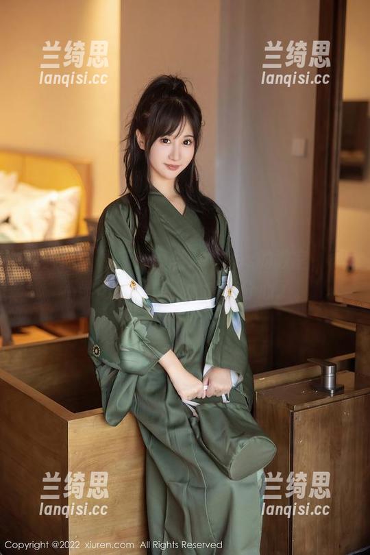秀人网 - 更新:卓君Jeanes的教室,再不学习我就要被她的美分心了。 秀人网 - 更新:卓君Jeanes的教室,再不学习我就要被她的美分心了。