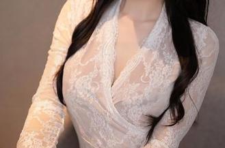 秀人网 – 当小纯子遇上网袜，私房图包里藏了点啥？