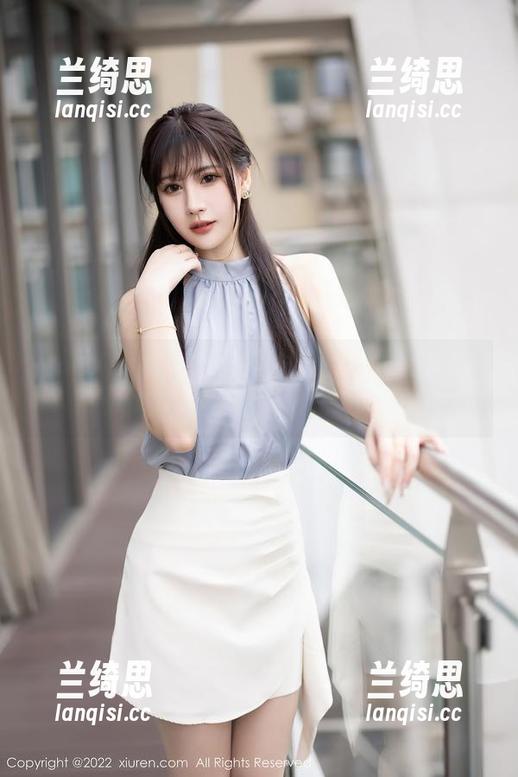 秀人网 - 是小逗逗的秘书全套图集：你见过的“严肃”工作照都弱爆了！