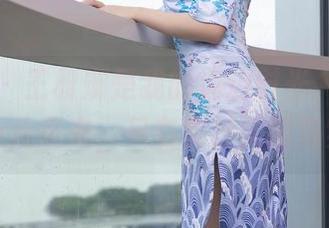 秀人网 – 王雅姗是我的海边时光，没有一点儿圣光，只有实打实的真实