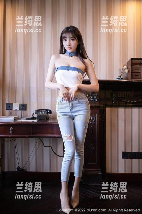 秀人网 - 想要免费图册，看王馨瑶yanni如何把制服穿出新高度，你可是要自带纸巾哦，别不小心流口水！
