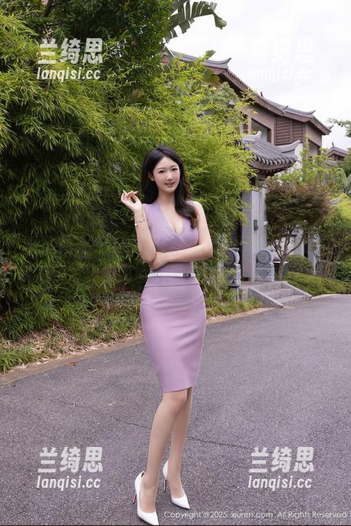 秀人网 - 全套制服,萌奈子把课堂的氛围变成了写真摄影棚,现在作业变成了美图! 秀人网 - 全套制服,萌奈子把课堂的氛围变成了写真摄影棚,现在作业变成了美图!