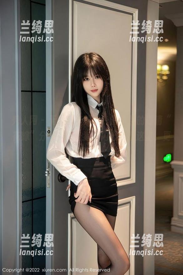 秀人网 - 无需豪华婚礼，谢小葱的高清“花嫁”分享，单身狗的内心戏看这里，更真实！