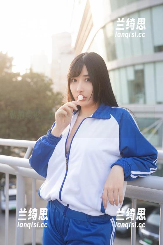 私拍见形，糖果果Candy和她的红花套图冒险