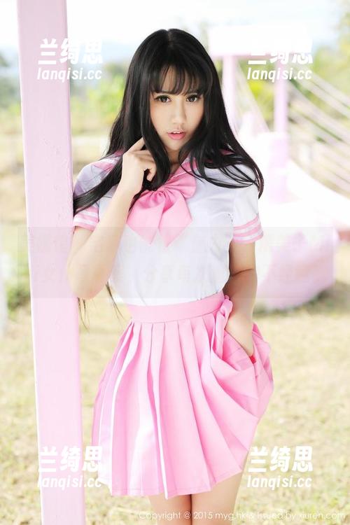 美媛馆 - 宅家也能很“魅力”，糯美子Mini女仆写真集，分享每次邂逅的不经意。