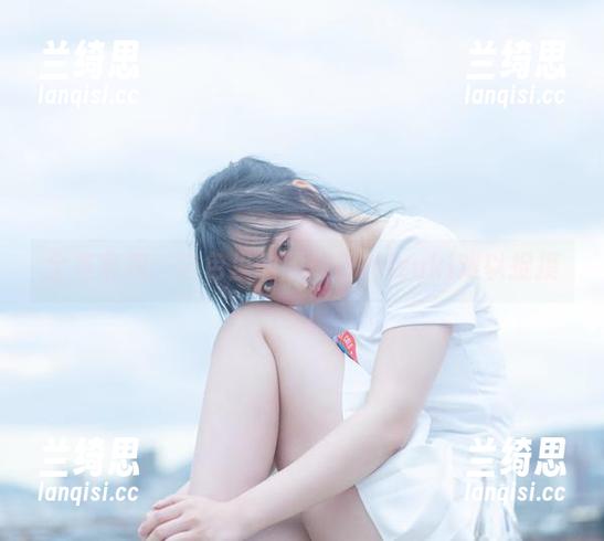 全集审视：白色里的脱尾巴Mizuki难以捉摸