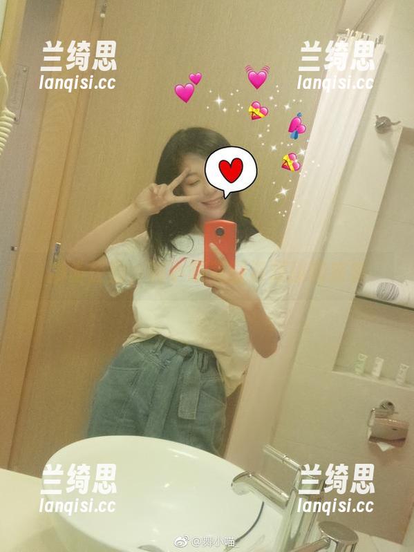 脚步轻盈，舞小喵美腿资源强势来袭