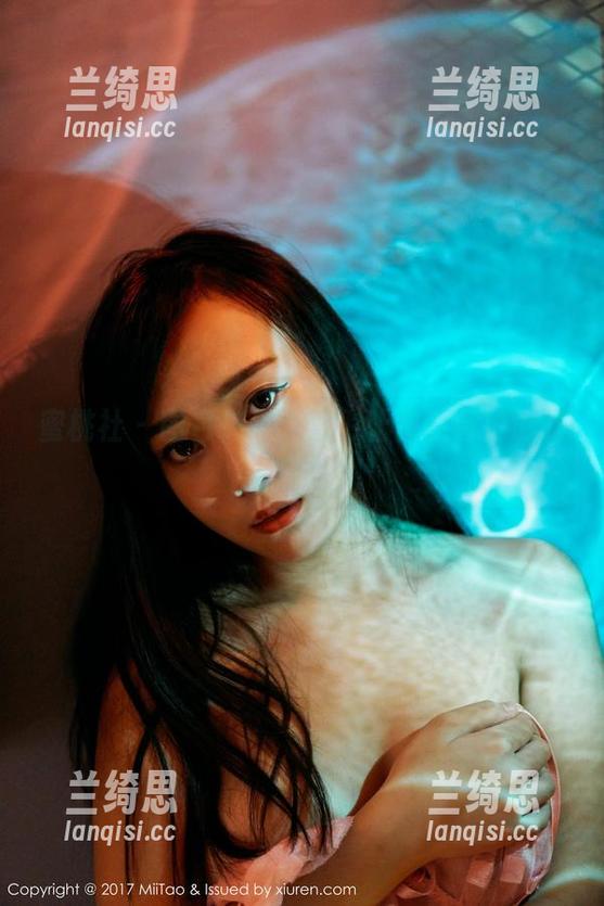 蜜桃社 - 图包来了，雪飞让你的自拍也能飞起来！