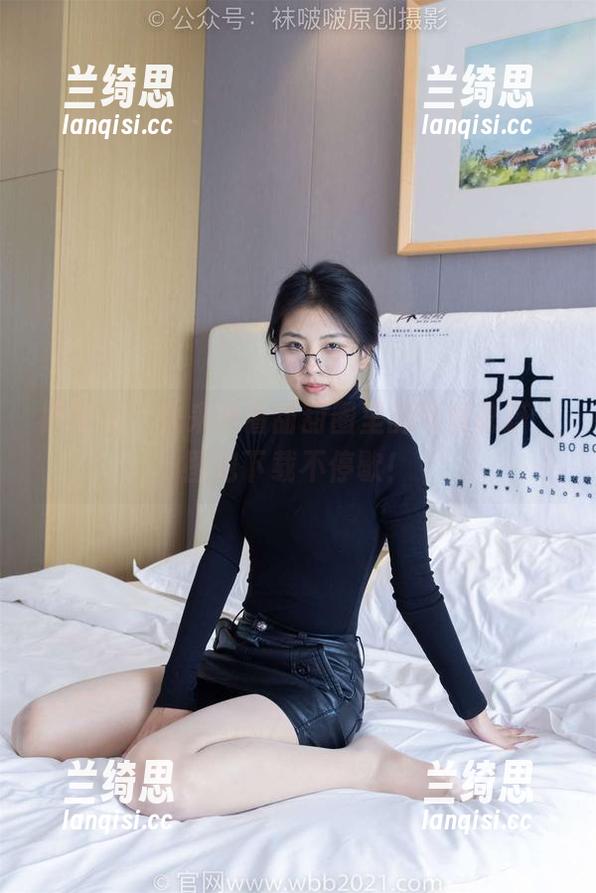 袜啵啵 - 快来看看甜甜圈里的可爱秘籍，图包下载不停歇！