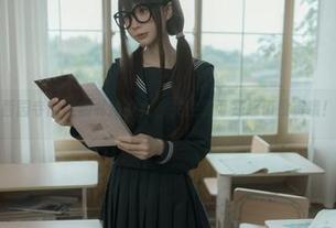 西园寺南歌的私拍少女，关注我可是超值投资哦！