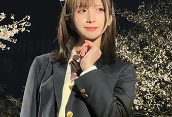 贝儿酱Miki的透明全套：妆容不重、气质不薄，难道是一种深藏不露的智慧？
